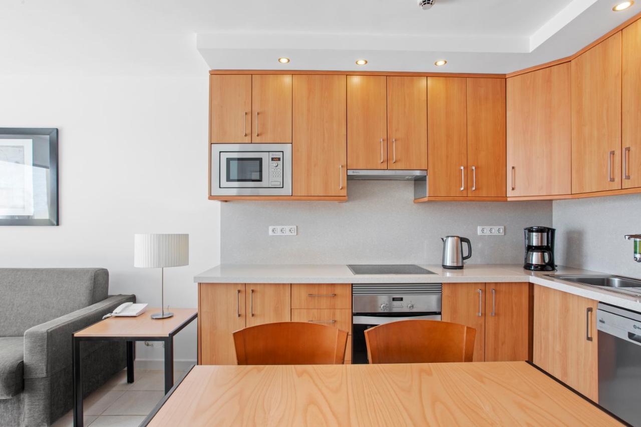 Two-Bedroom Apartment Ocean View
